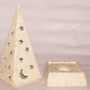 PartyLite vintage Galaxy Moon Stars Pyramid Tealight Candle.
